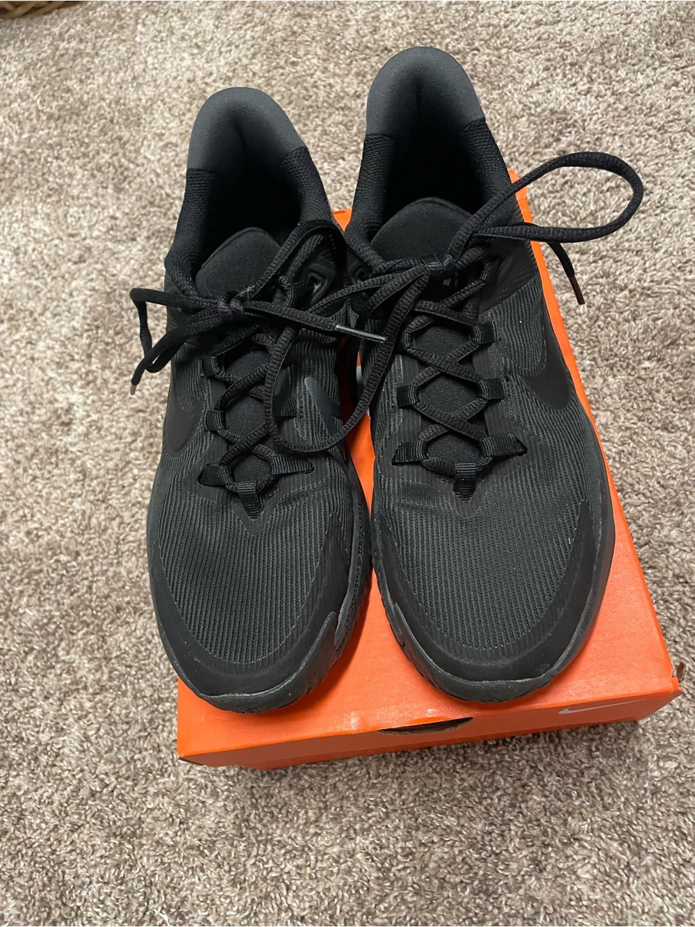 Youth Black Athletic Running Shoes - Lightweight Performance
